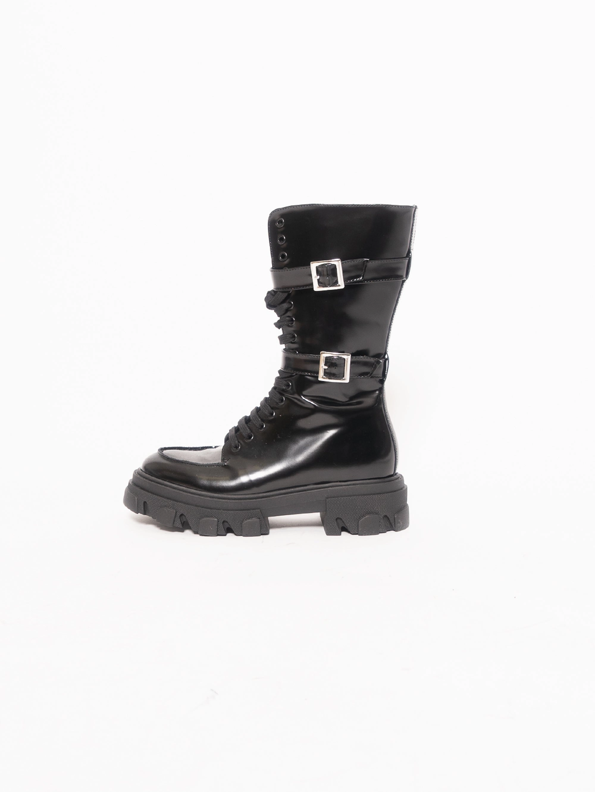 Amphibian with Tank - Black