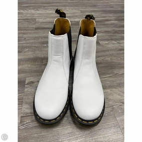 Boots Ankle Flats By Dr Martens In White, Size: 11