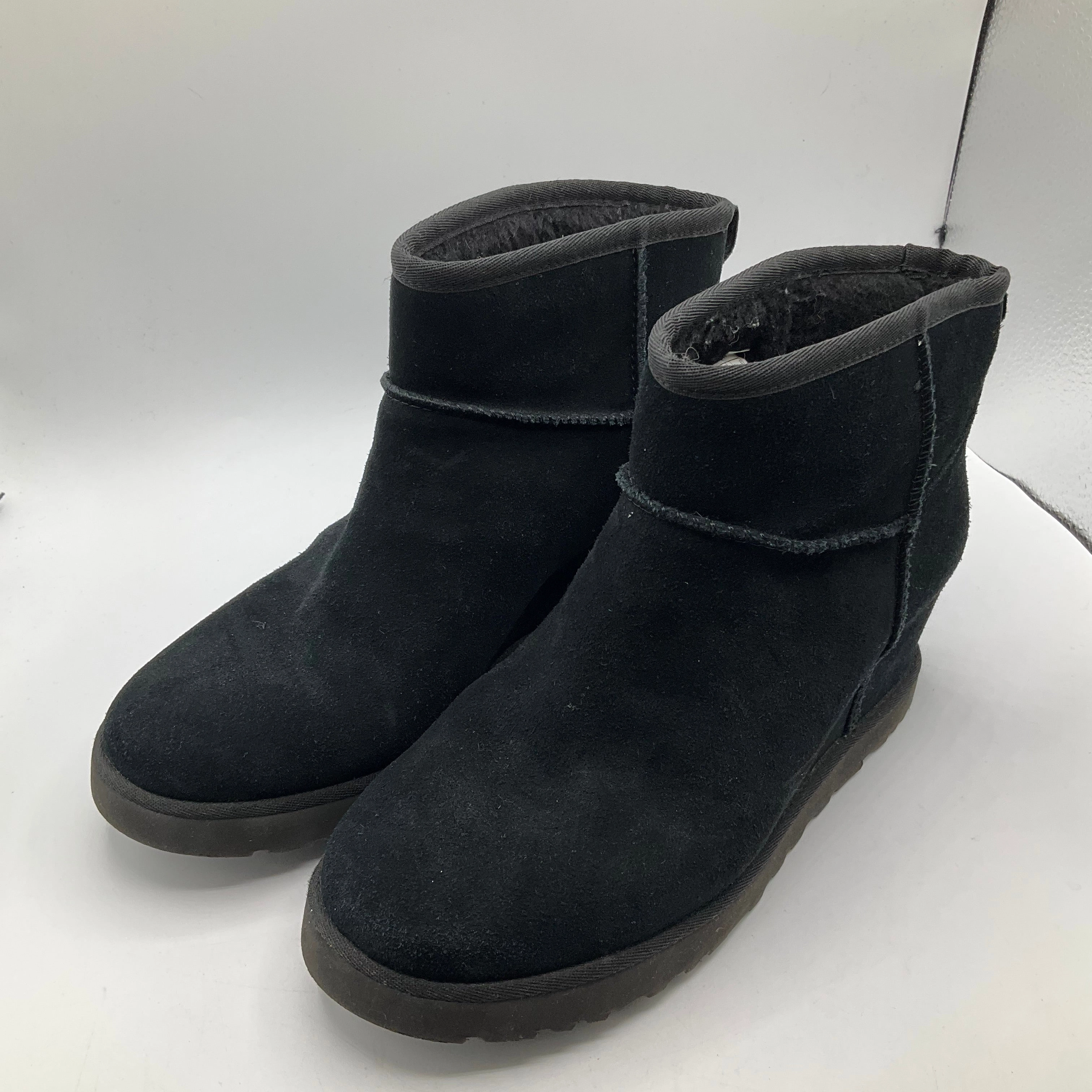 Boots Ankle Flats By Ugg In Black, Size: 10