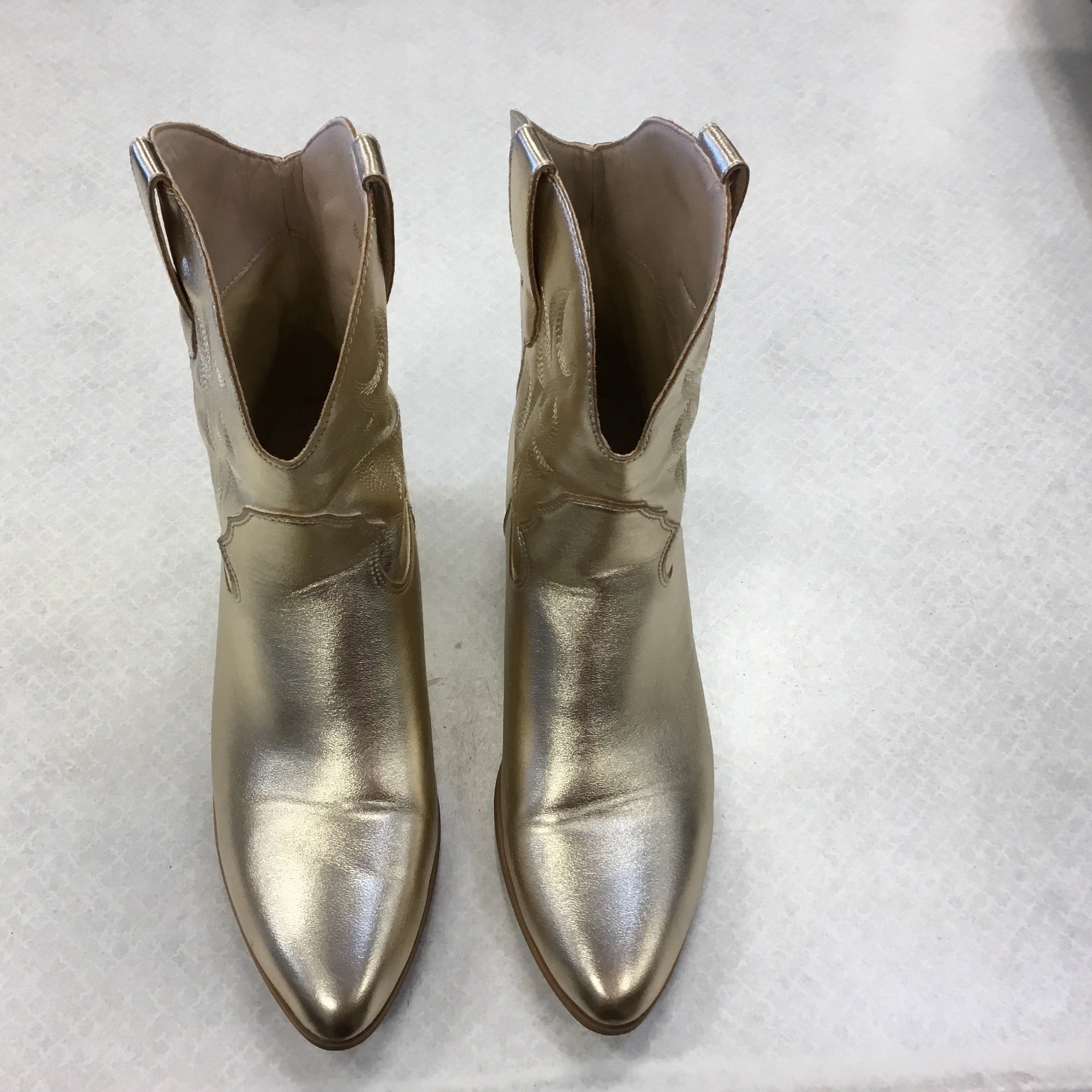 Boots Ankle Heels By Clothes Mentor In Gold, Size: 10.5