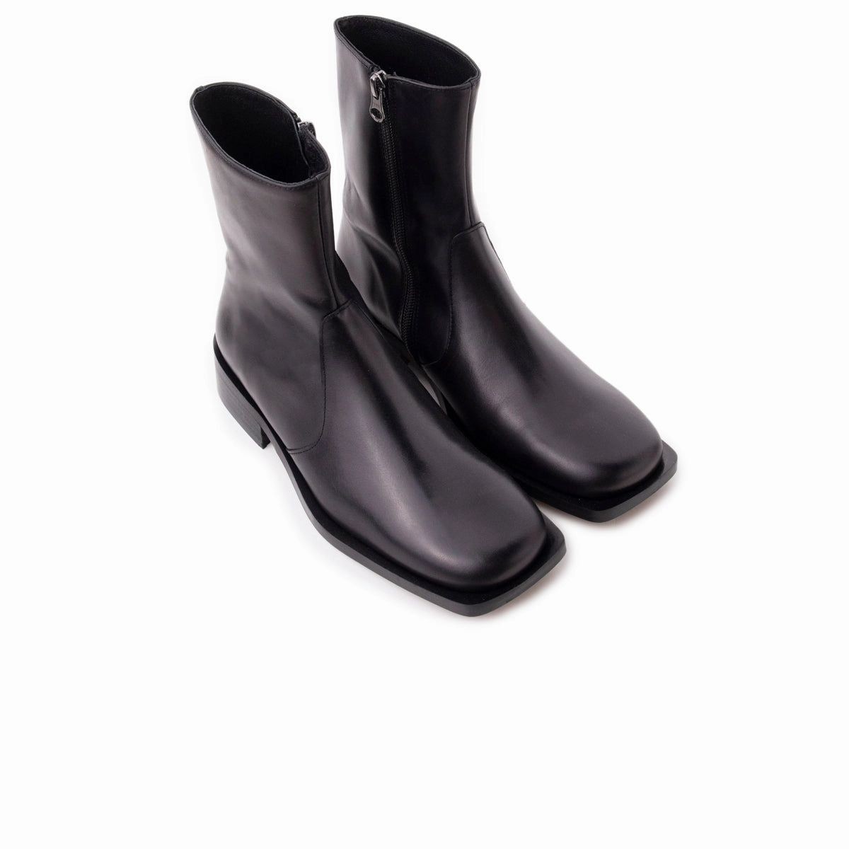 Fargo Black Leather
