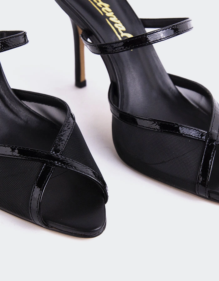 Gloxinia Black Leather