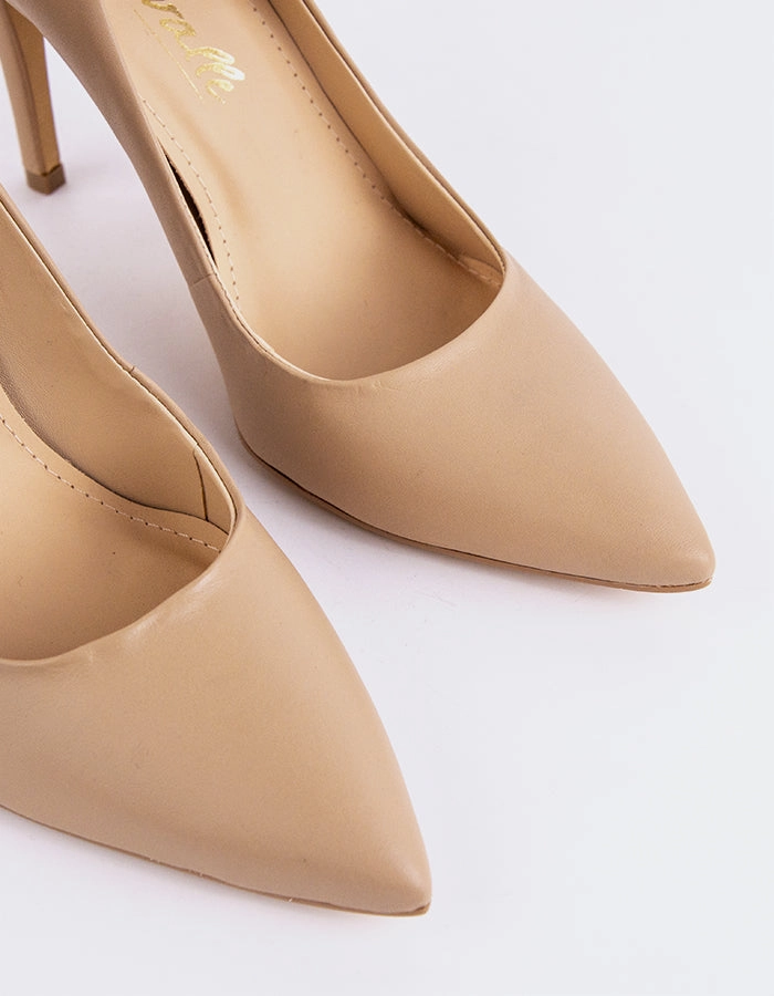 Love Nude Leather
