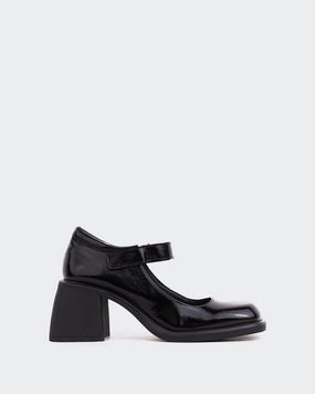 Queensway Black Leather