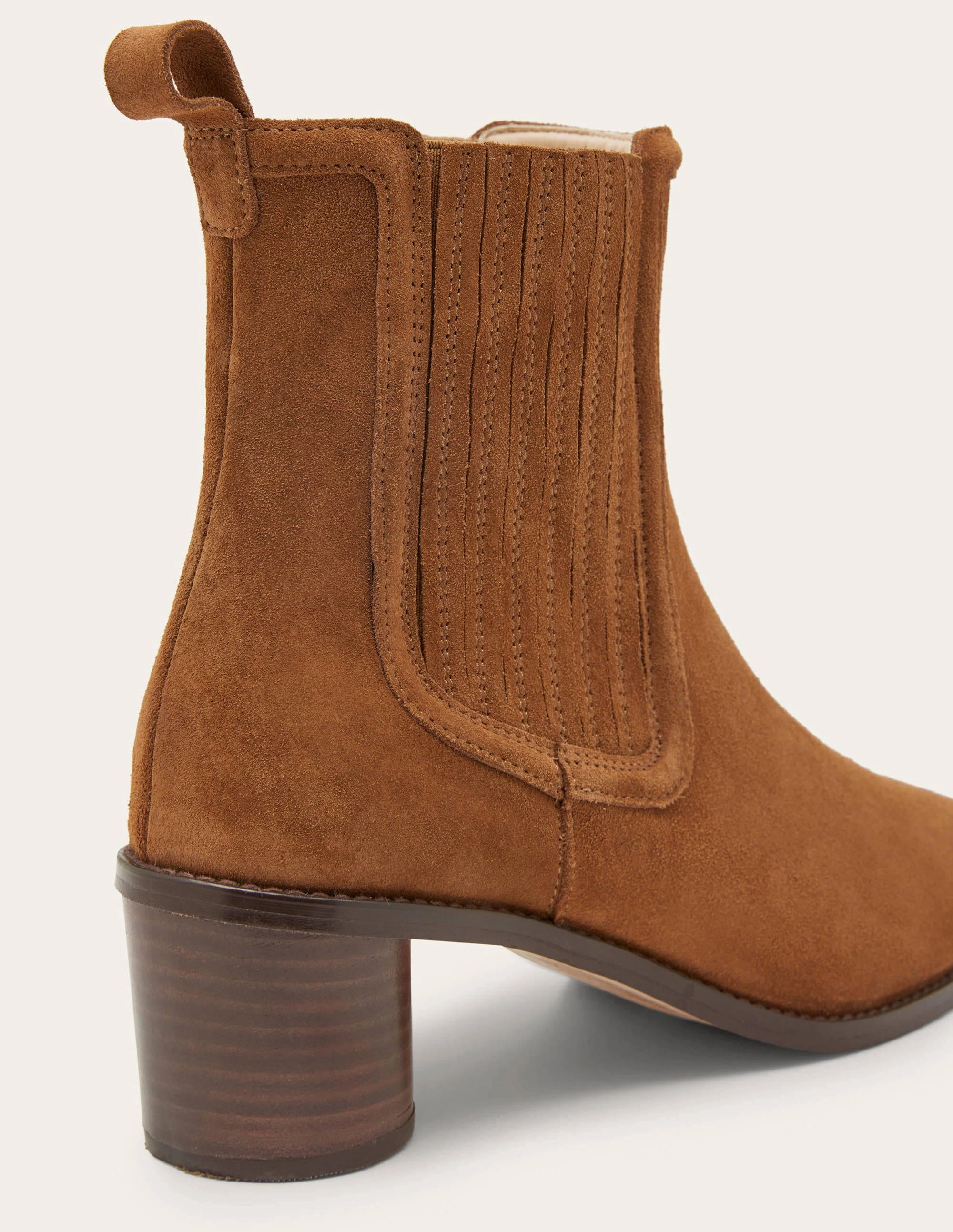 Round Heel Suede Chelsea Boots-Tobacco