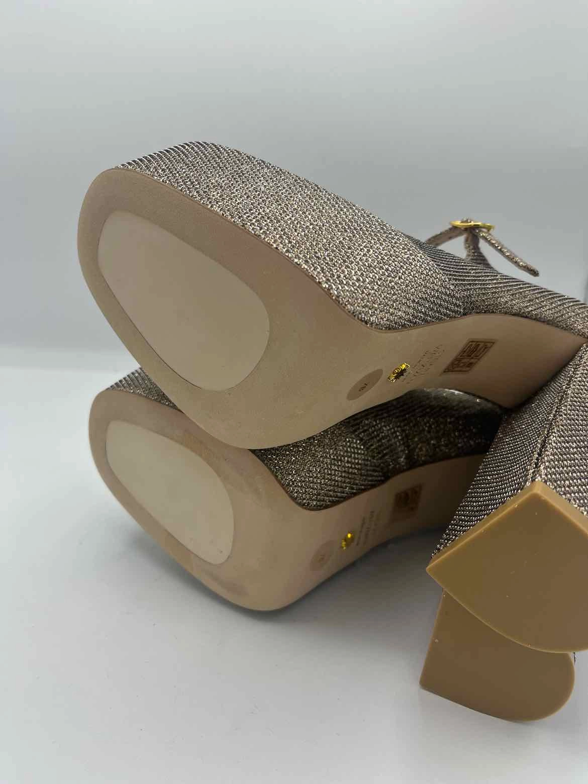 Stuart Weitzman Champagne Size 7 Shoes
