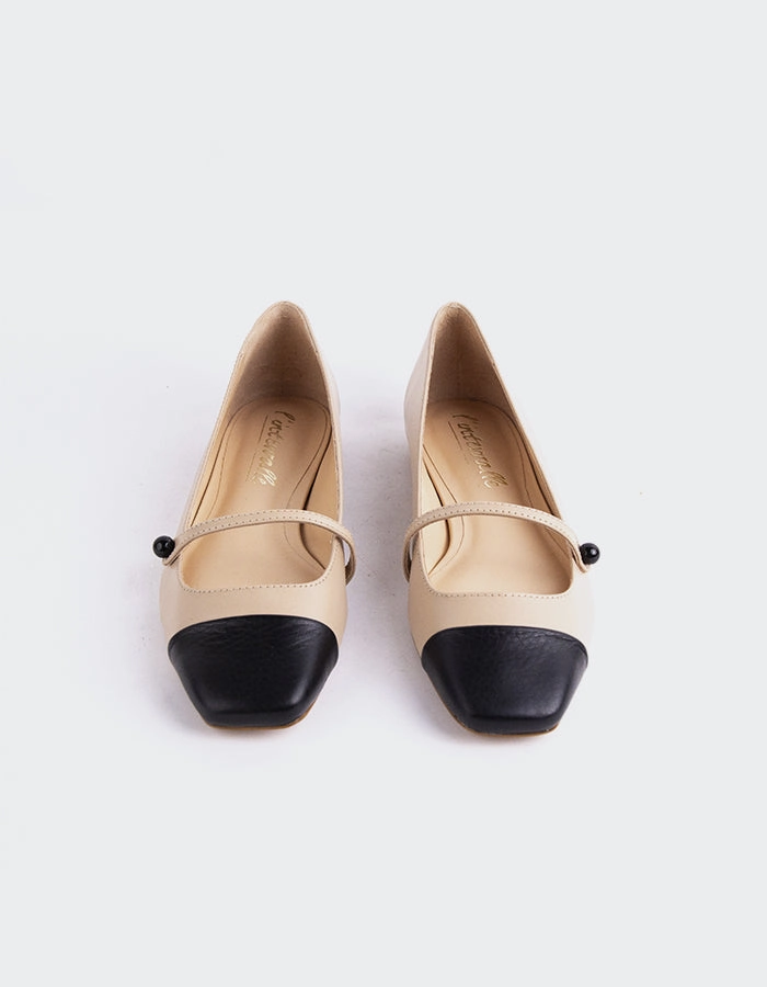 Yarrow Black.Nude Leather