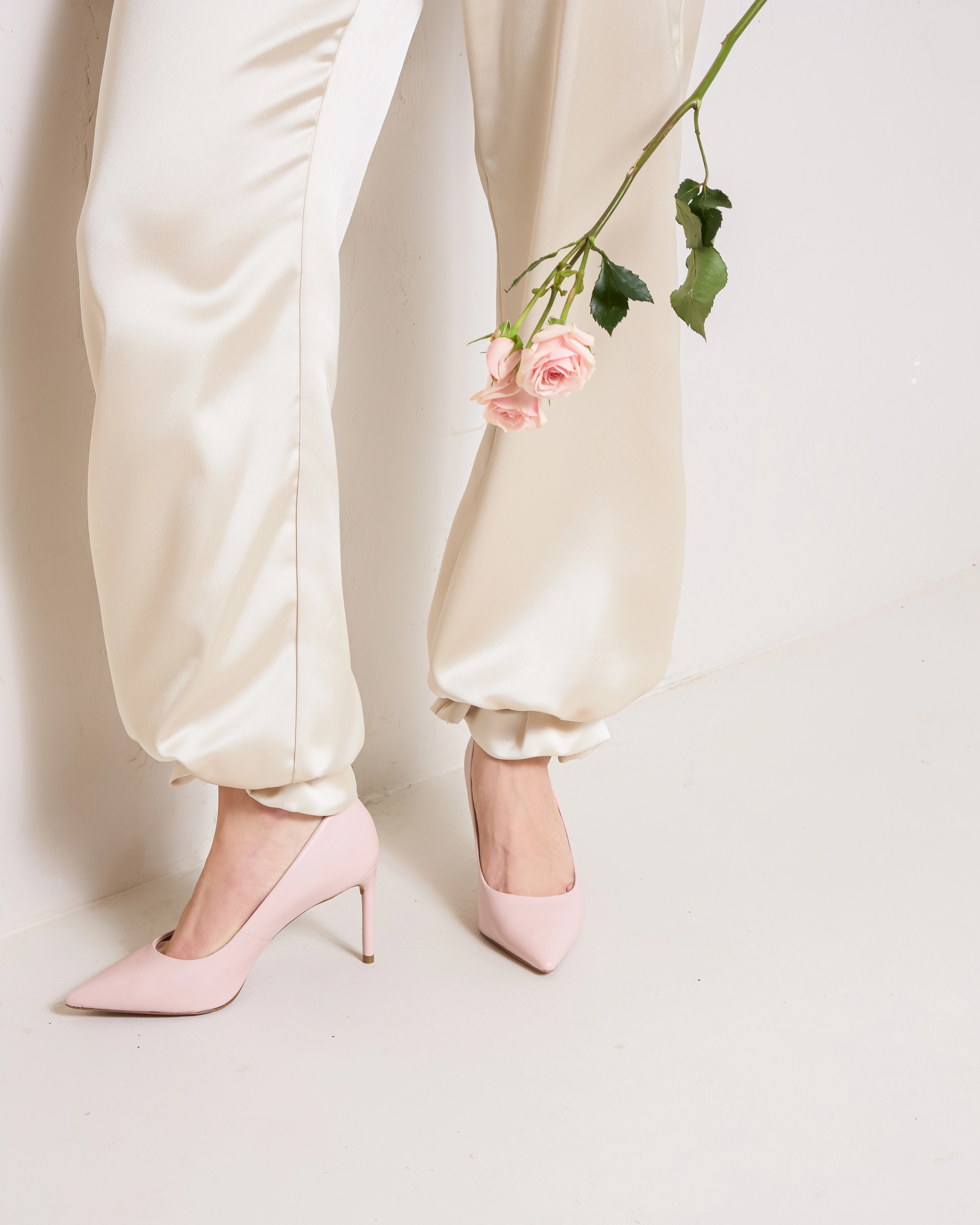 Zinnia Pink Leather