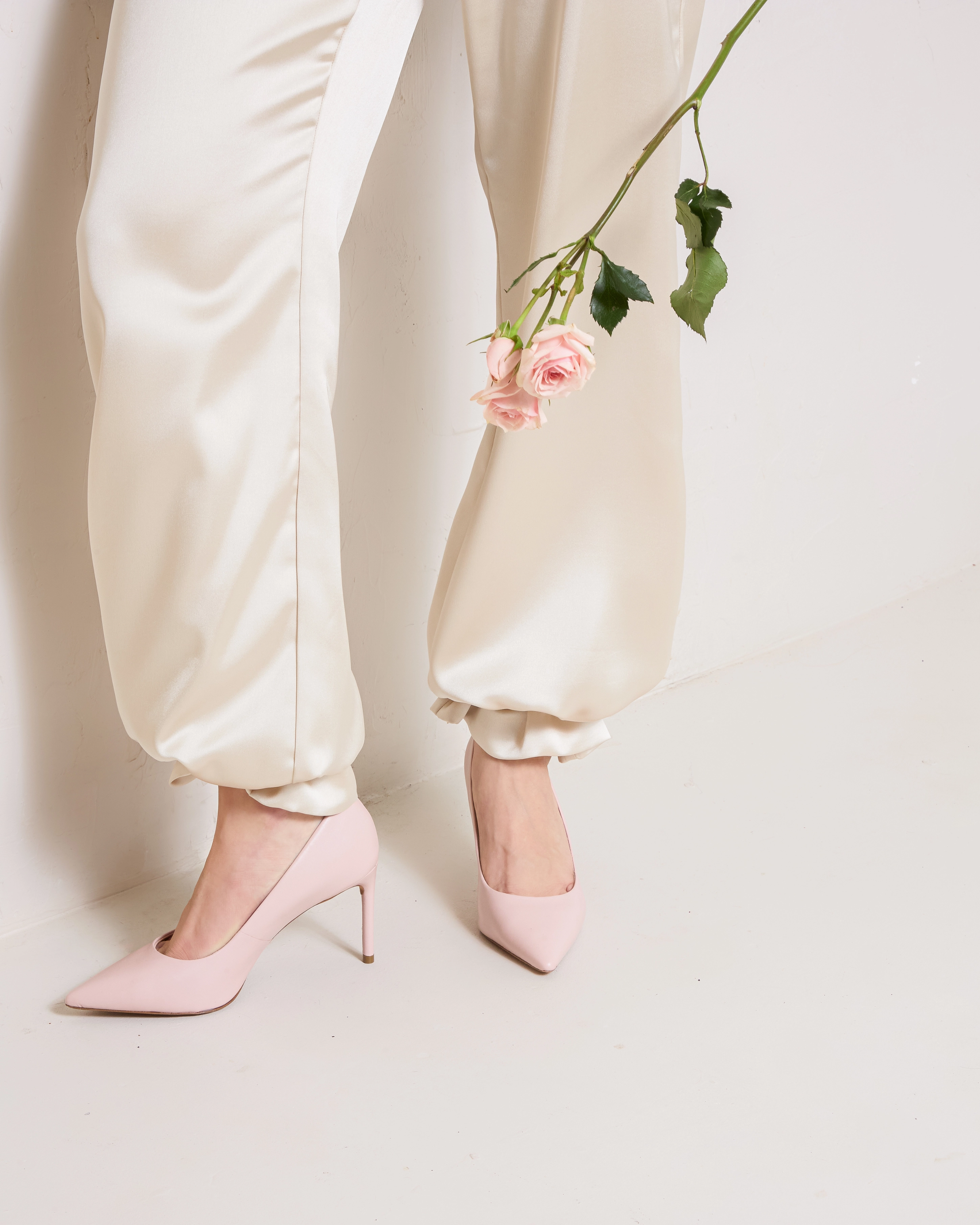 Zinnia Pink Leather